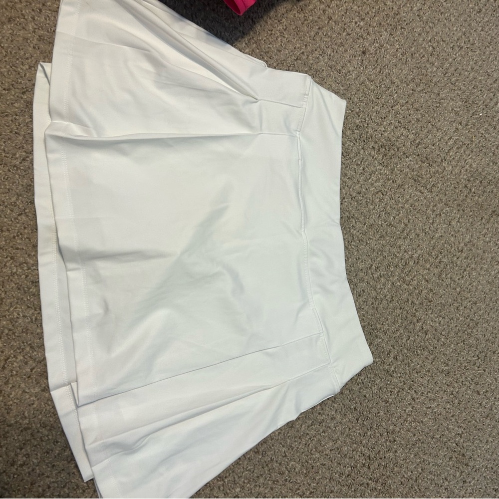 Tommy Bahama Women's White Skort
